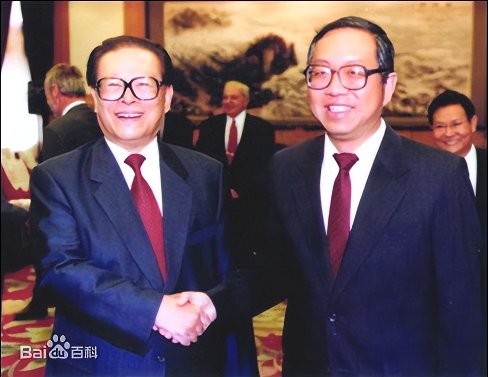 衣沾不足惜，但使愿无违——《丘成桐自传·我的几何人生》