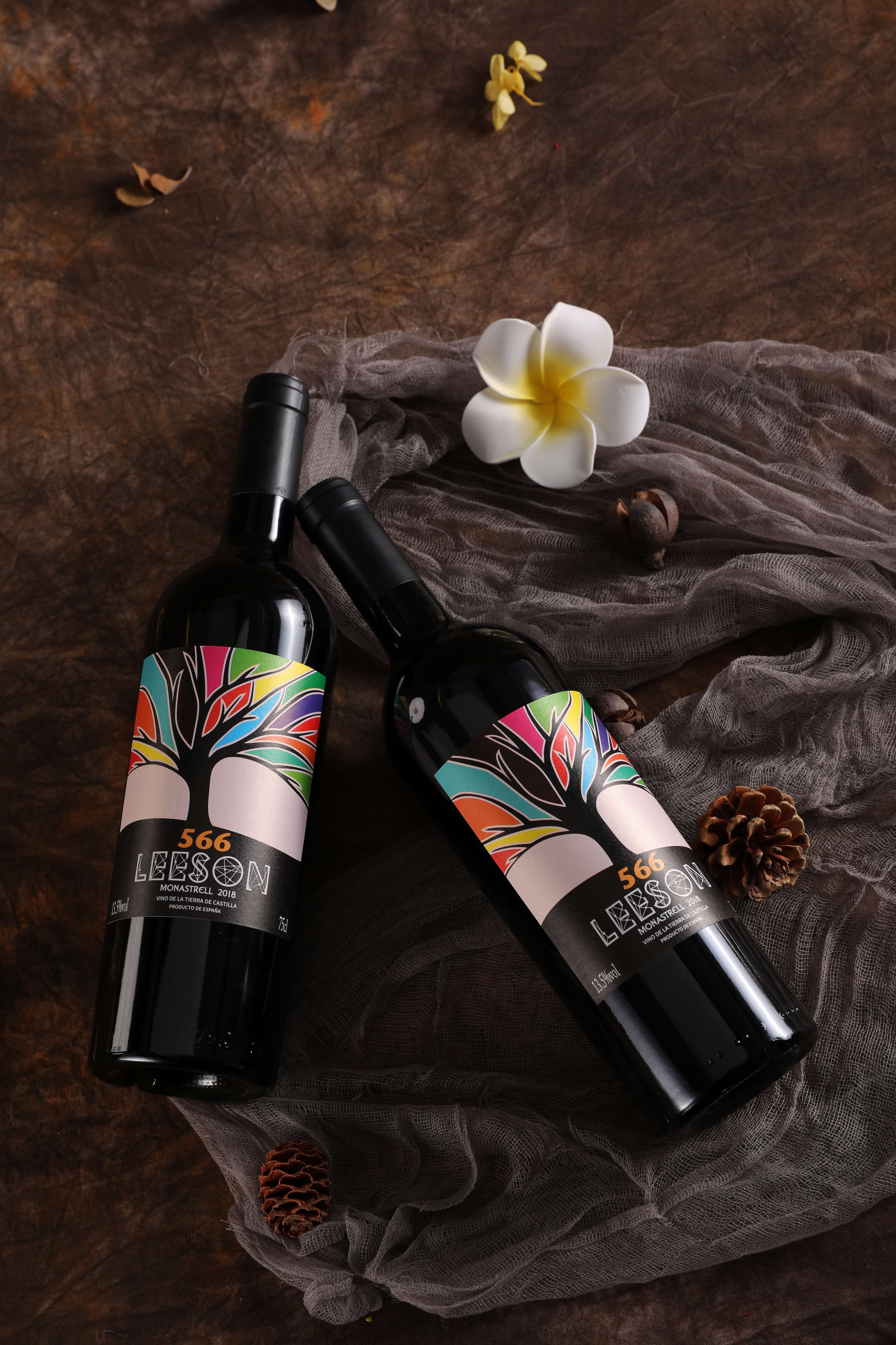 酒的酒精度因为产地也各有差异,越是凉爽的地方产出的黑皮诺酒体越轻