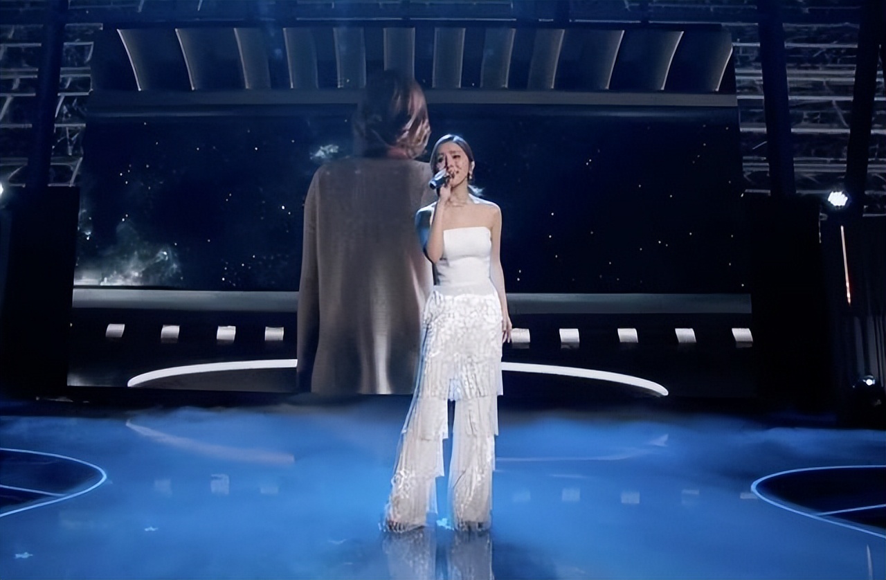 邓紫棋的心酸情史，苦等林宥嘉9年等来一首说谎，出歌内涵华晨宇