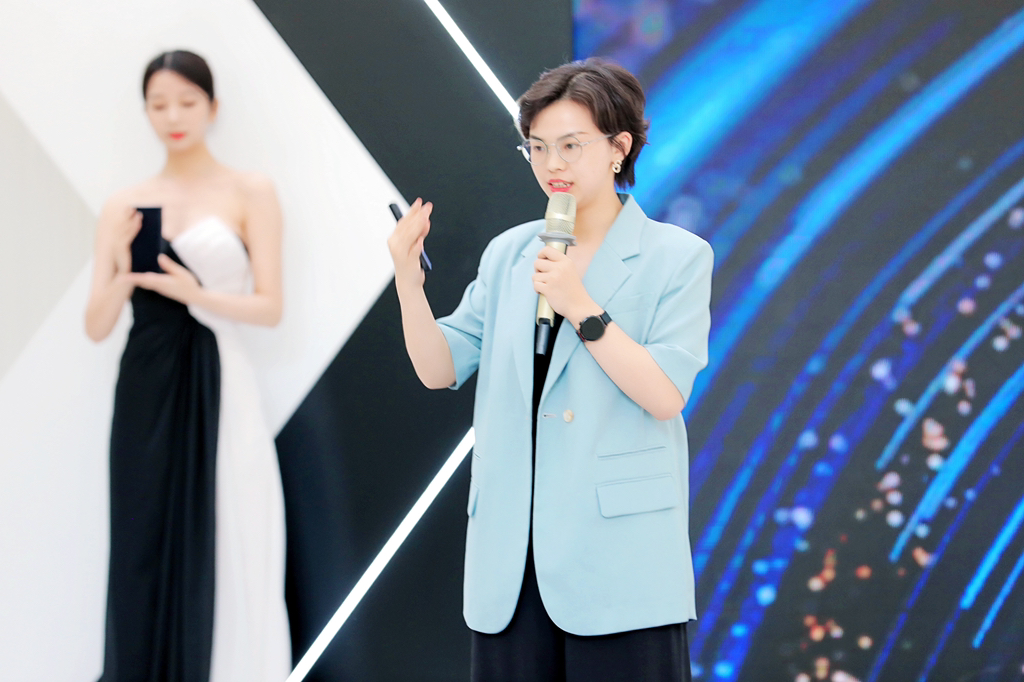 HUAWEI Mate Xs 2品鉴会落地美丽渝中