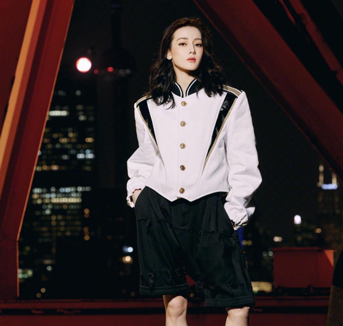 脸和身材判若两人，天使脸魔鬼身材的女明星，有的绝色有的尴尬