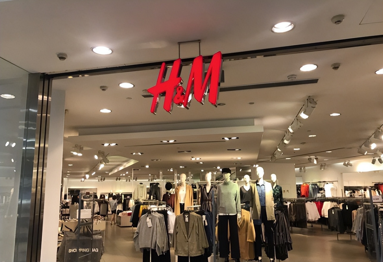 午报 | HM关闭中国首店；宁德时代拟用230亿元进行现金管理