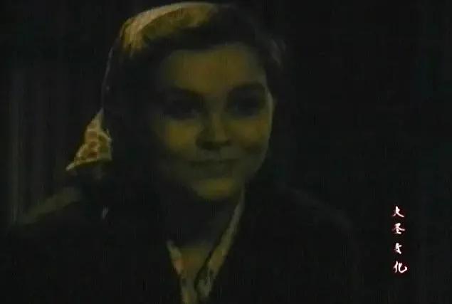 世界电影（0100）苏联电影《绿色信号》（1956）剧照欣赏