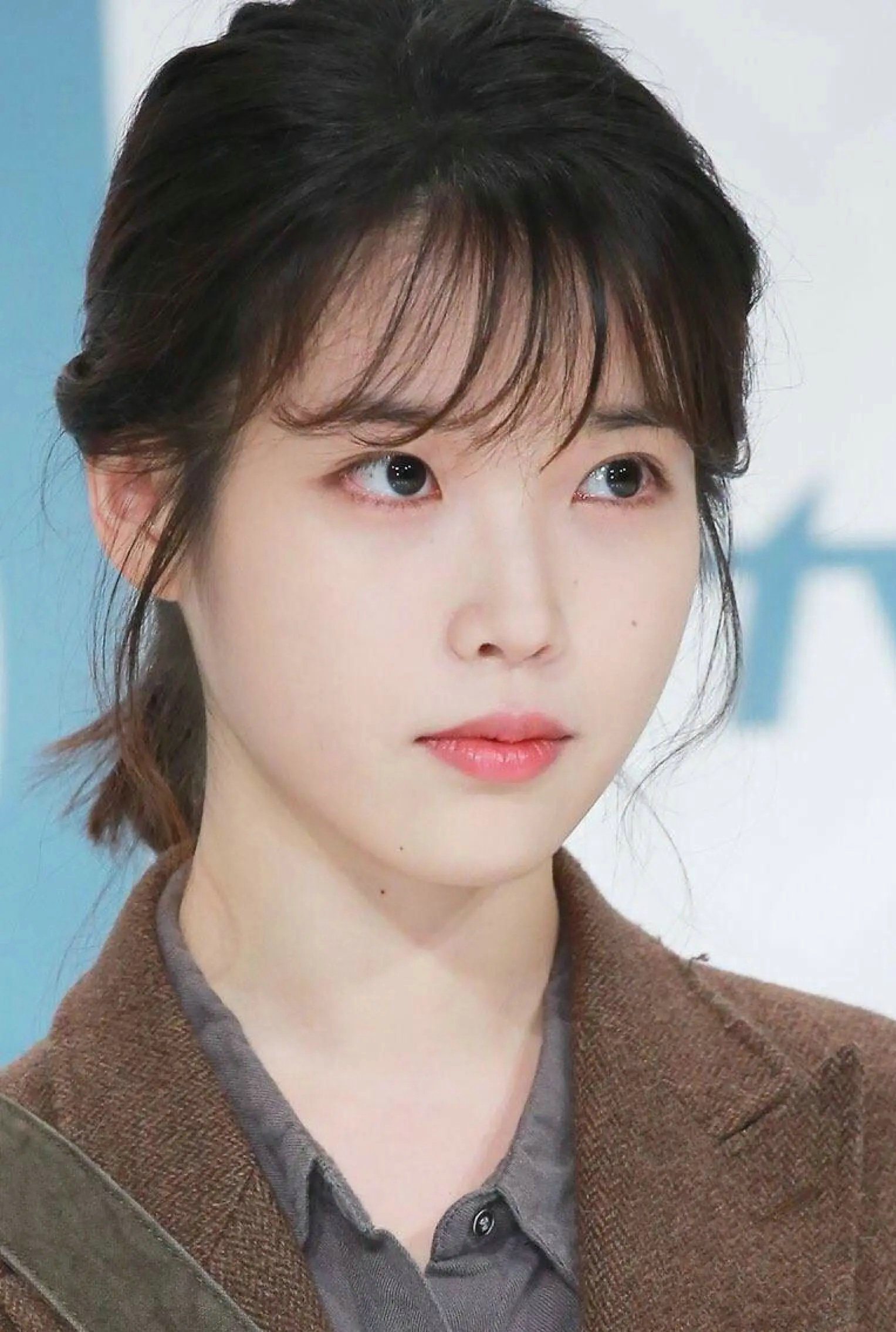 李知恩｜高清壁纸｜五官很平凡整体却很惊艳