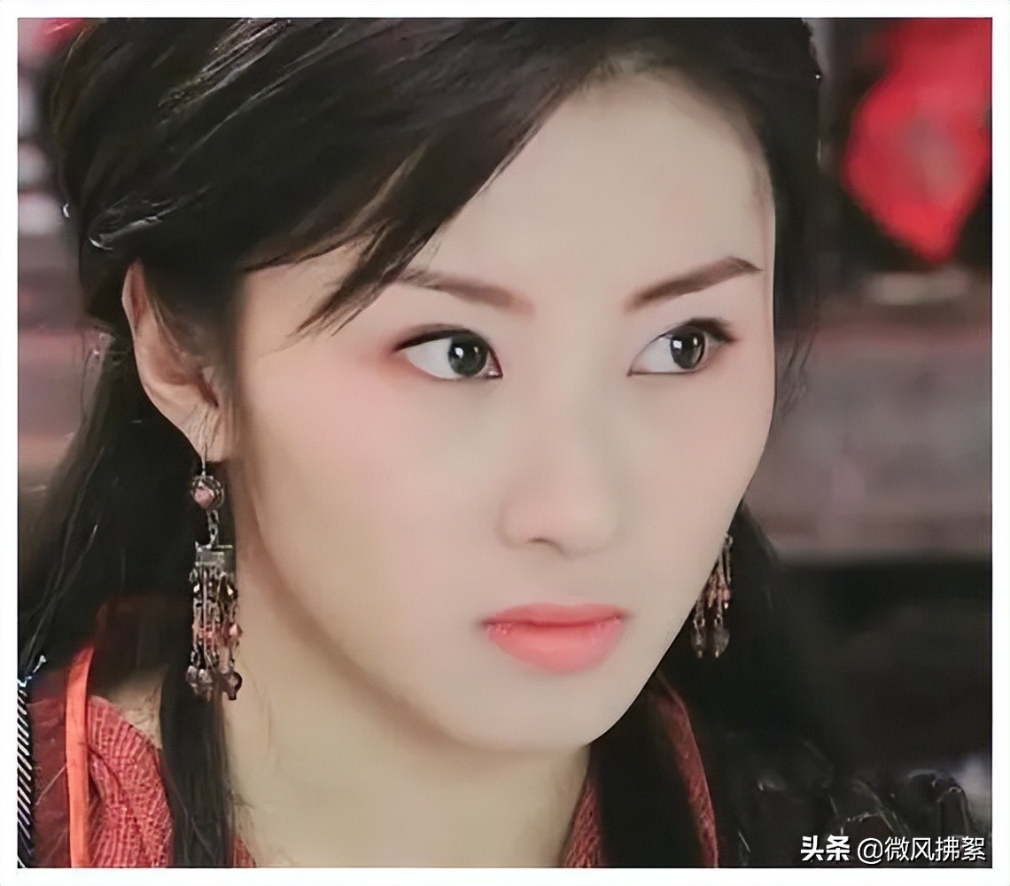 古装剧中的蛇蝎美人，化着最美的妆，做着最心狠手辣的事