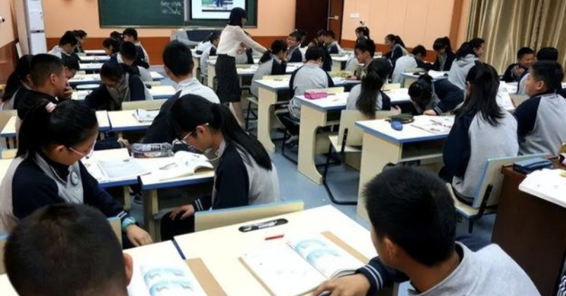 江苏学霸王云飞：高考写755字文言作文，放弃北大，后来如何了？