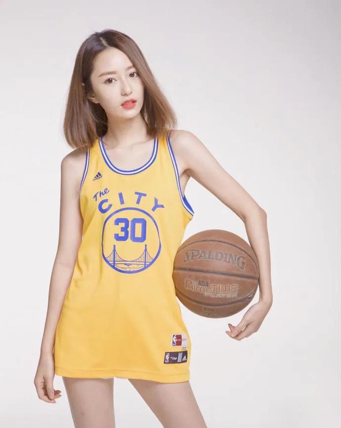 腾讯nba 美女都有哪些(腾讯NBA几大美女主播，太饱眼福了，有你们喜欢的吗？)