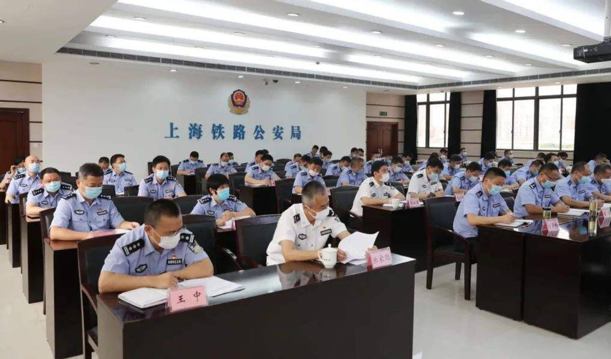 陕西杀人犯伪装潜逃17年，6次被捕均未被识破，却因不吃米饭暴露