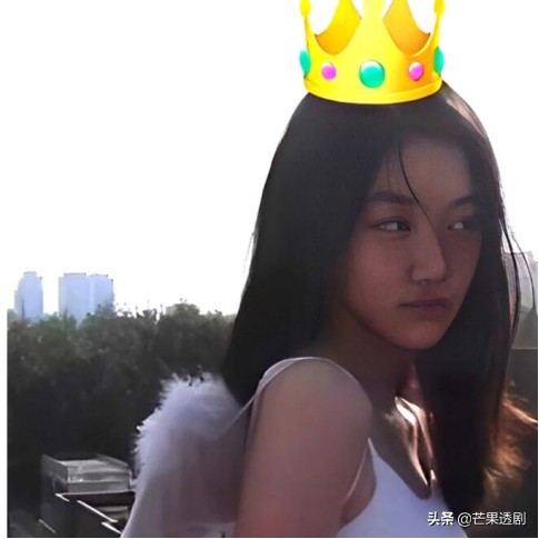 李嫣16岁成人礼画面曝光，真是女大十八变，越来越好看了