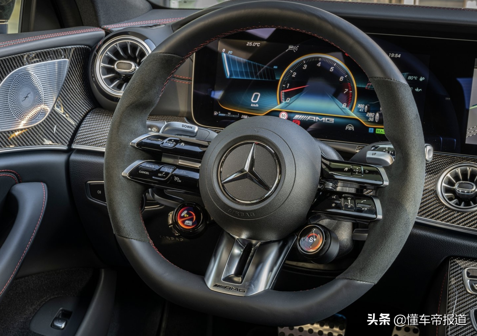 新车 | 原厂“黑化”风格，百公里加速4.5秒，CLS53 AMG官图发布