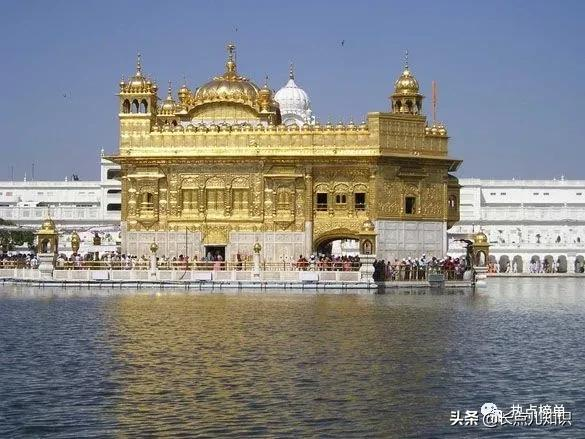 世界十大宗教建筑排名榜单揭晓!泰国清莱灵光寺位列榜首