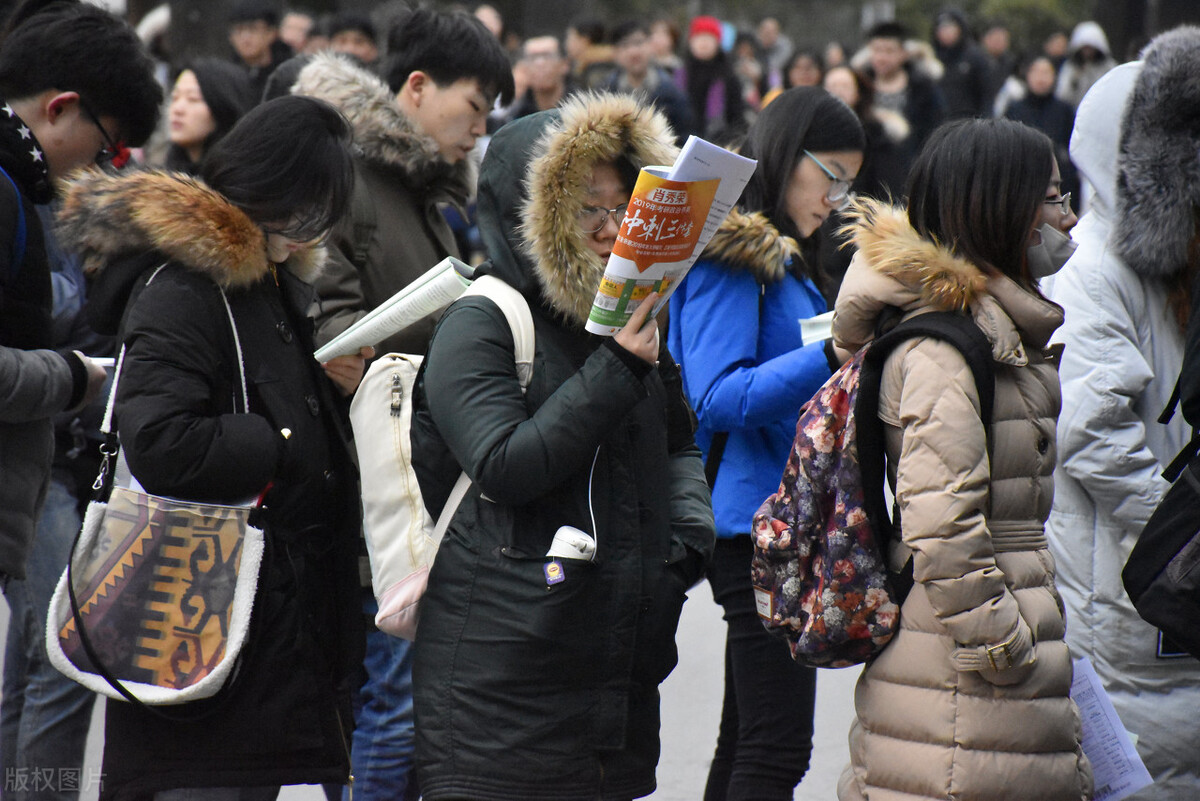 考研初试成绩未出，各高校打响“抢人大战”！你是其中一员吗？
