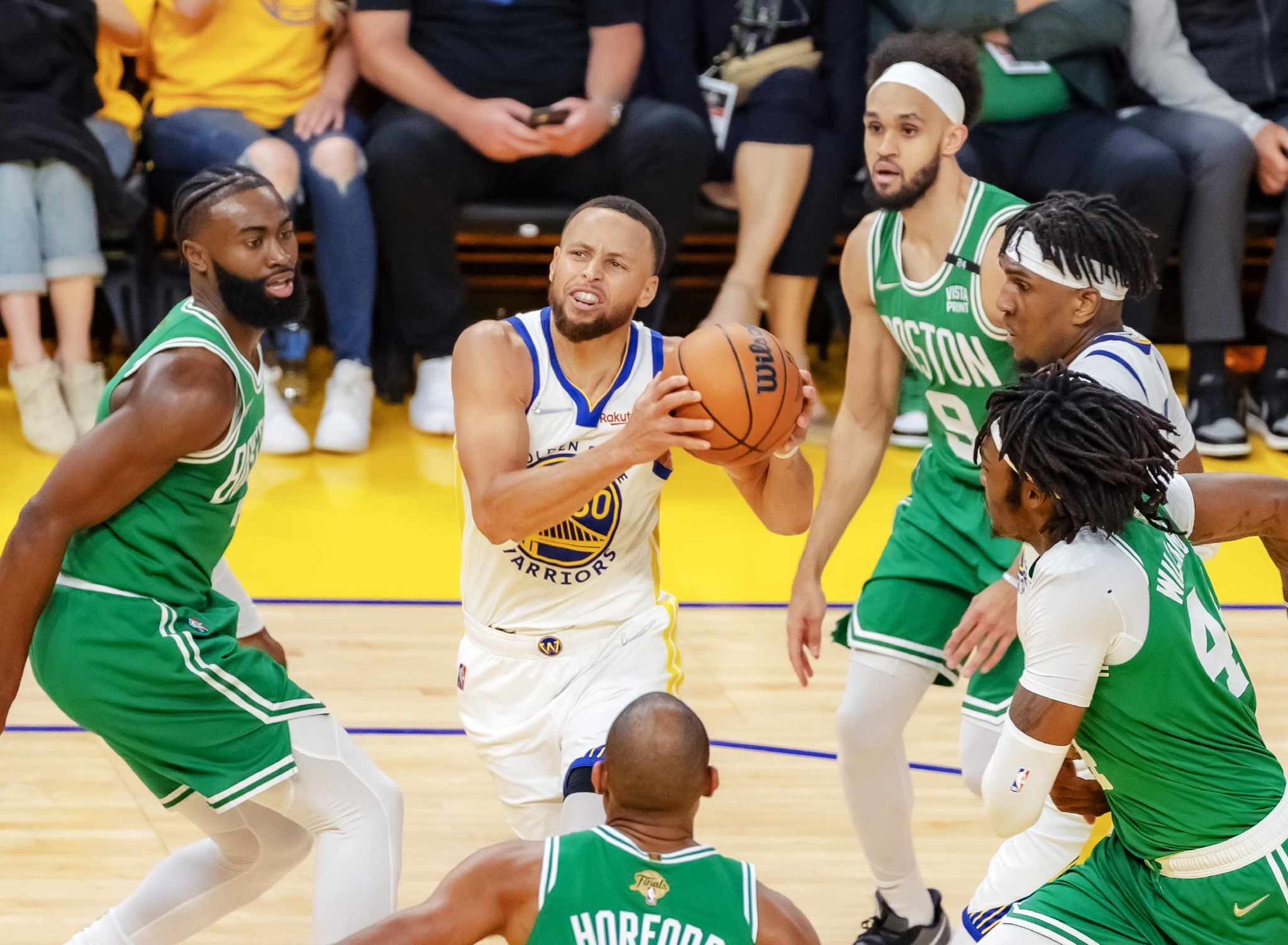 nba名宿为什么喜欢库里(奥尼尔大肆吹捧：库里突破数最多、效率最高、哨子却最少)