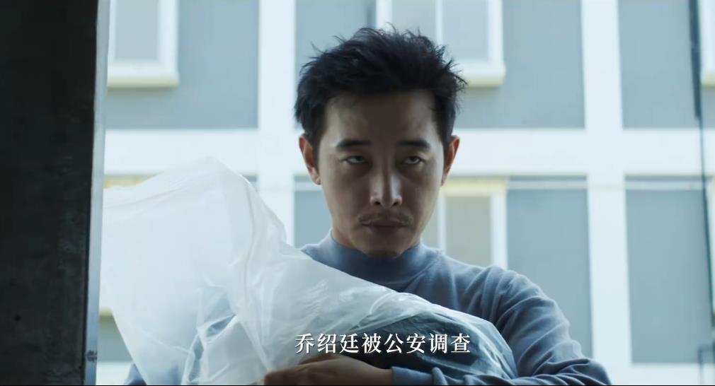 罗晋《庭外》今晚6点开播，阵容强大，3大看点啥都有，有大剧看了