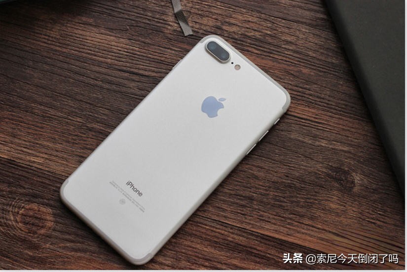 iPhone7P升级iOS15.6b5，续航流畅度太满意，实打实的养老版