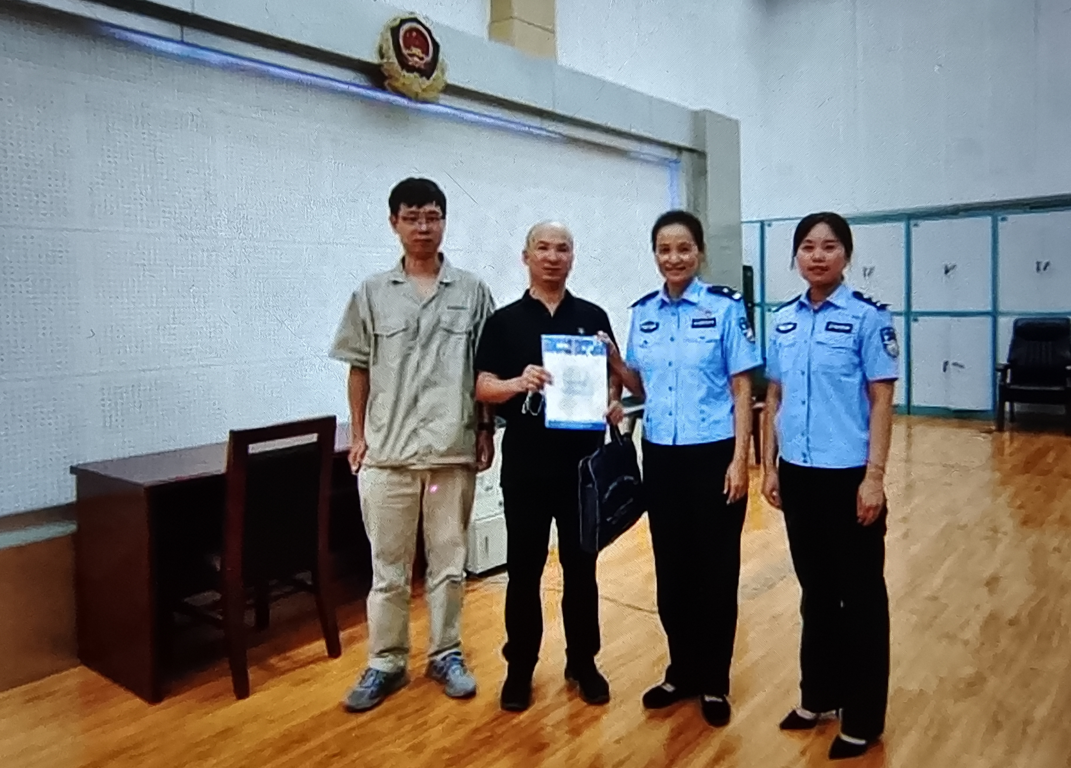 两级出入境为企业开辟“绿色通道”为企业聘请国外专家纾困解难