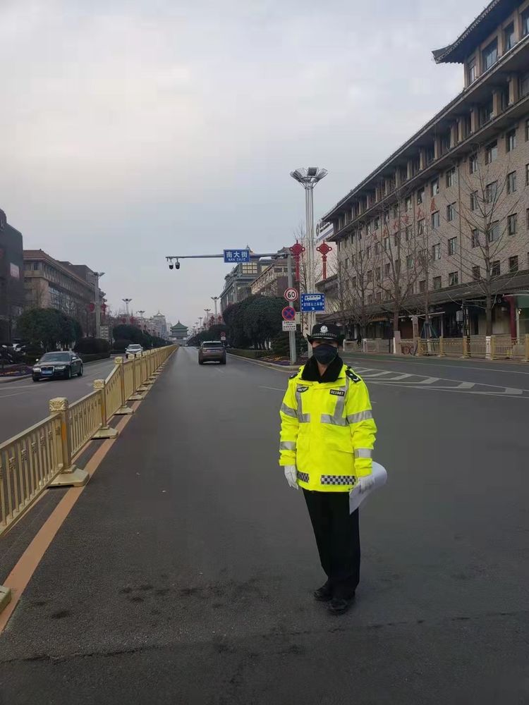 是女儿，是妻子，是母亲，是人民警察——西安碑林大队女子突击队​