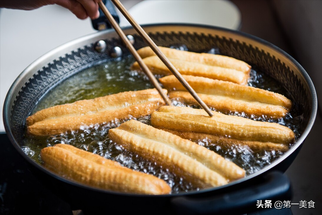 圖片[1]-“長(zhǎng)肉最猛”的4大主食！米飯饅頭都得靠邊站 很多人還在天天吃-起舞食譜網(wǎng)