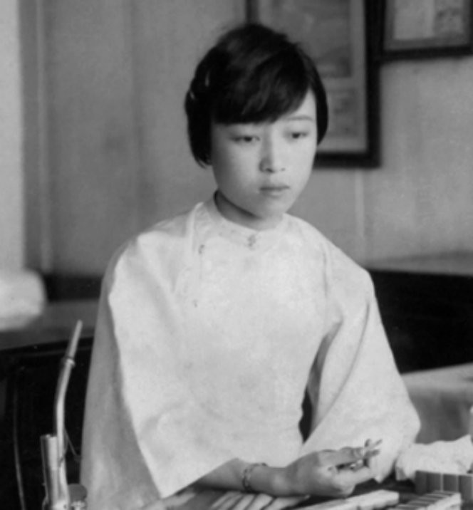 沈岳萌：沈从文的九妹，为爱所困回家时已成疯子，走丢后嫁给渔夫