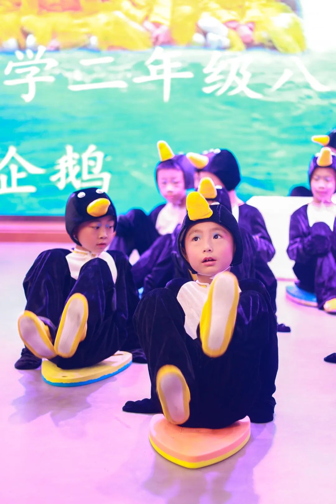 华阳实验小学举行“童星耀五月·艺术绽花开”群舞比赛（续）