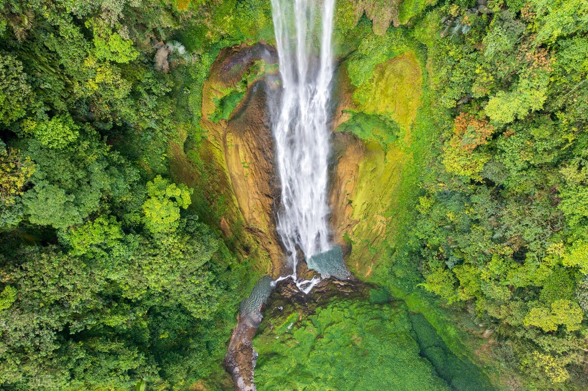 忘记桂林吧，这才是广西盛夏必打卡的地方，靖西7处秘境值得一去