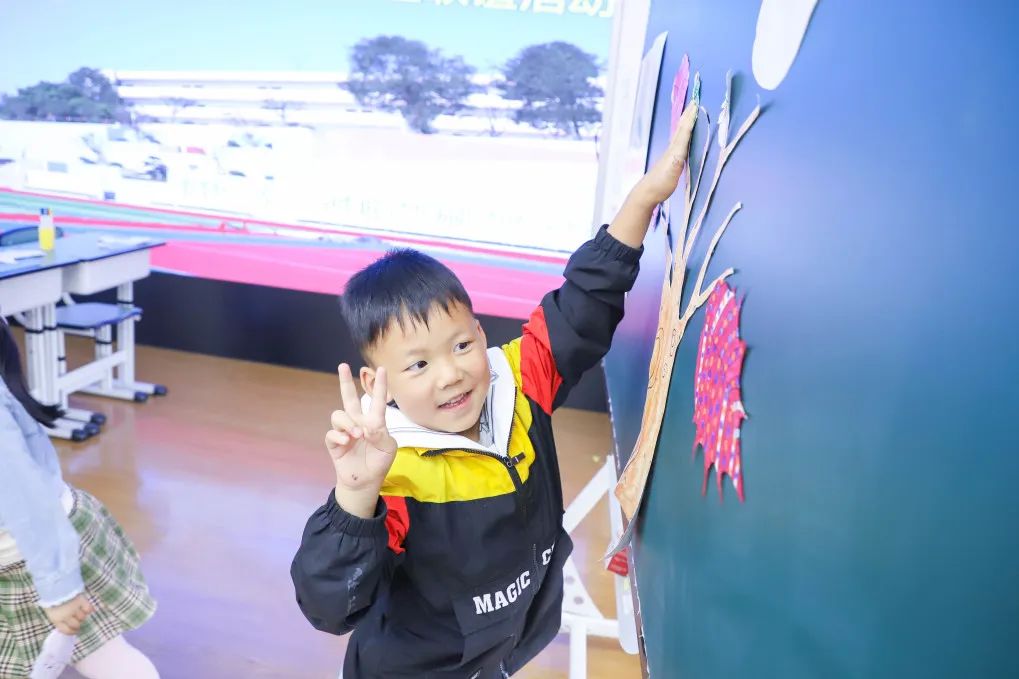 成都市双流区黄甲小学携手黄甲幼儿园开展手拉手幼小衔接活动