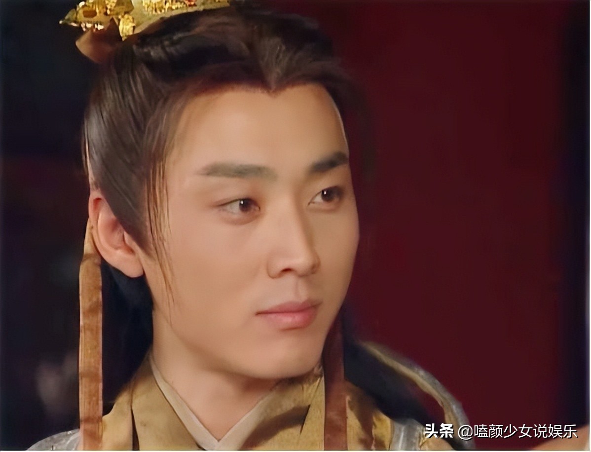 隐藏在古偶里演糟老头的6位男星，年轻20岁，个个都是古装美男