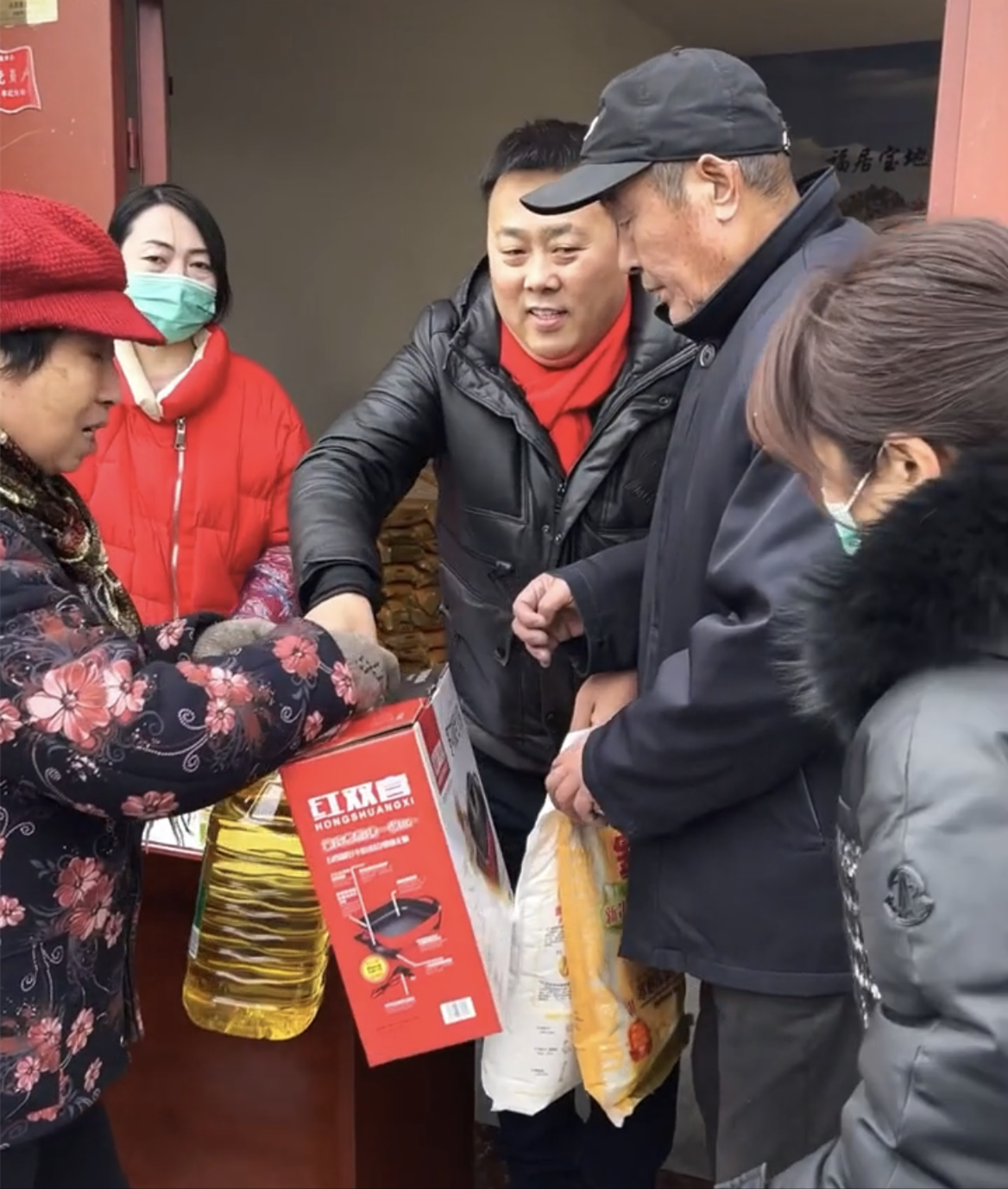 草根歌手刘大成：父亲陪我走上成名之路，走红后不忘农民本色