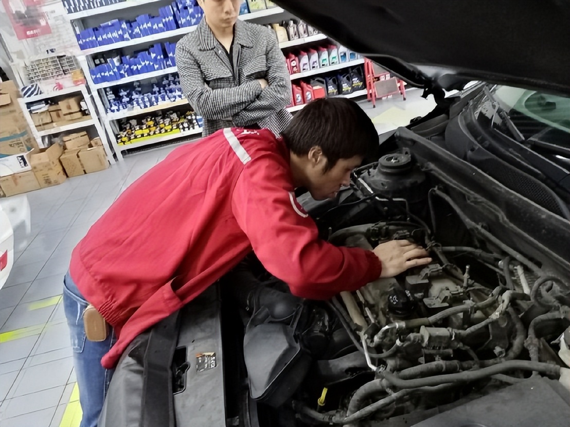 一家汽修小店的心愿：熬过“寒冬”，在三坊七巷等春天
