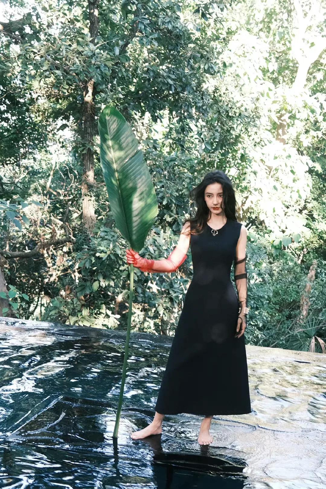 baby不愧是时尚女王！这气场一整个被拿捏住了