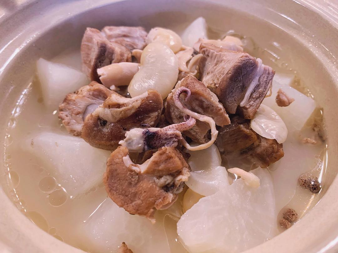 鱿鱼汤怎么做好喝教你做家常美味的鱿鱼汤