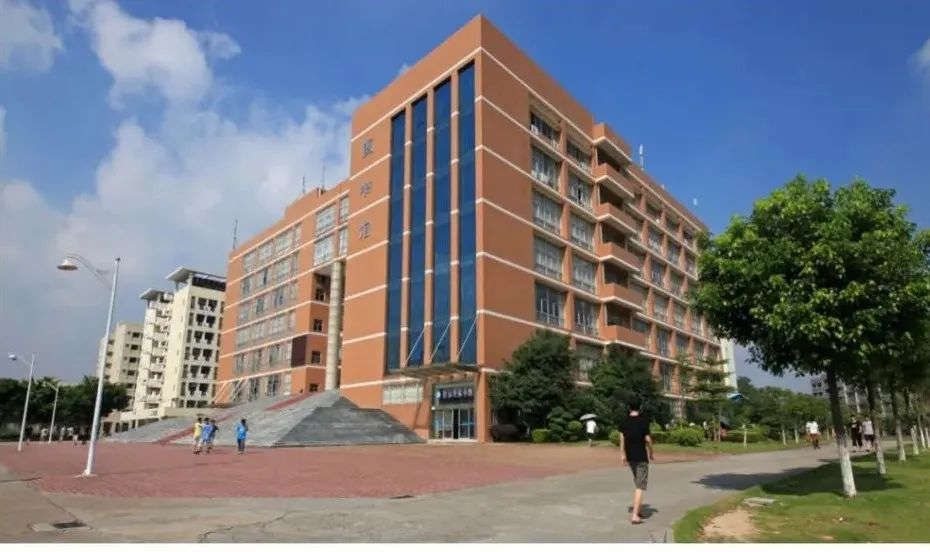 广东科技学院继教院专本同读 | 火热招生中