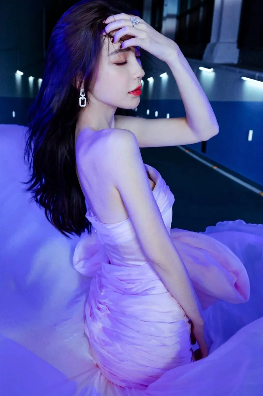 杨颖：冰肌雪肤