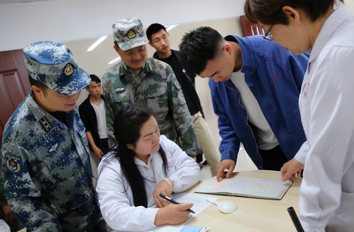 2022大学生征兵政策出台，5类人将无缘部队，想参军的学生要注意