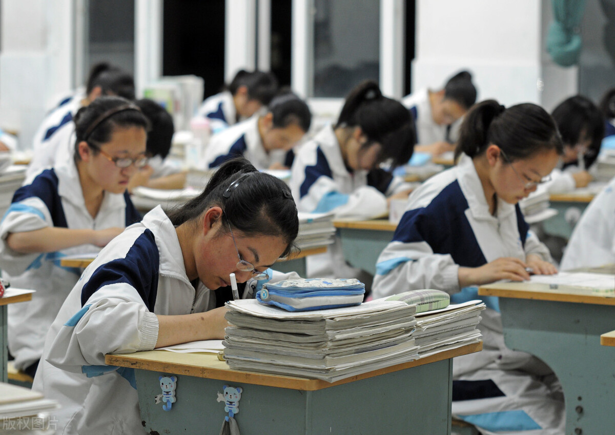 高三学生英语作文成绩变化研究