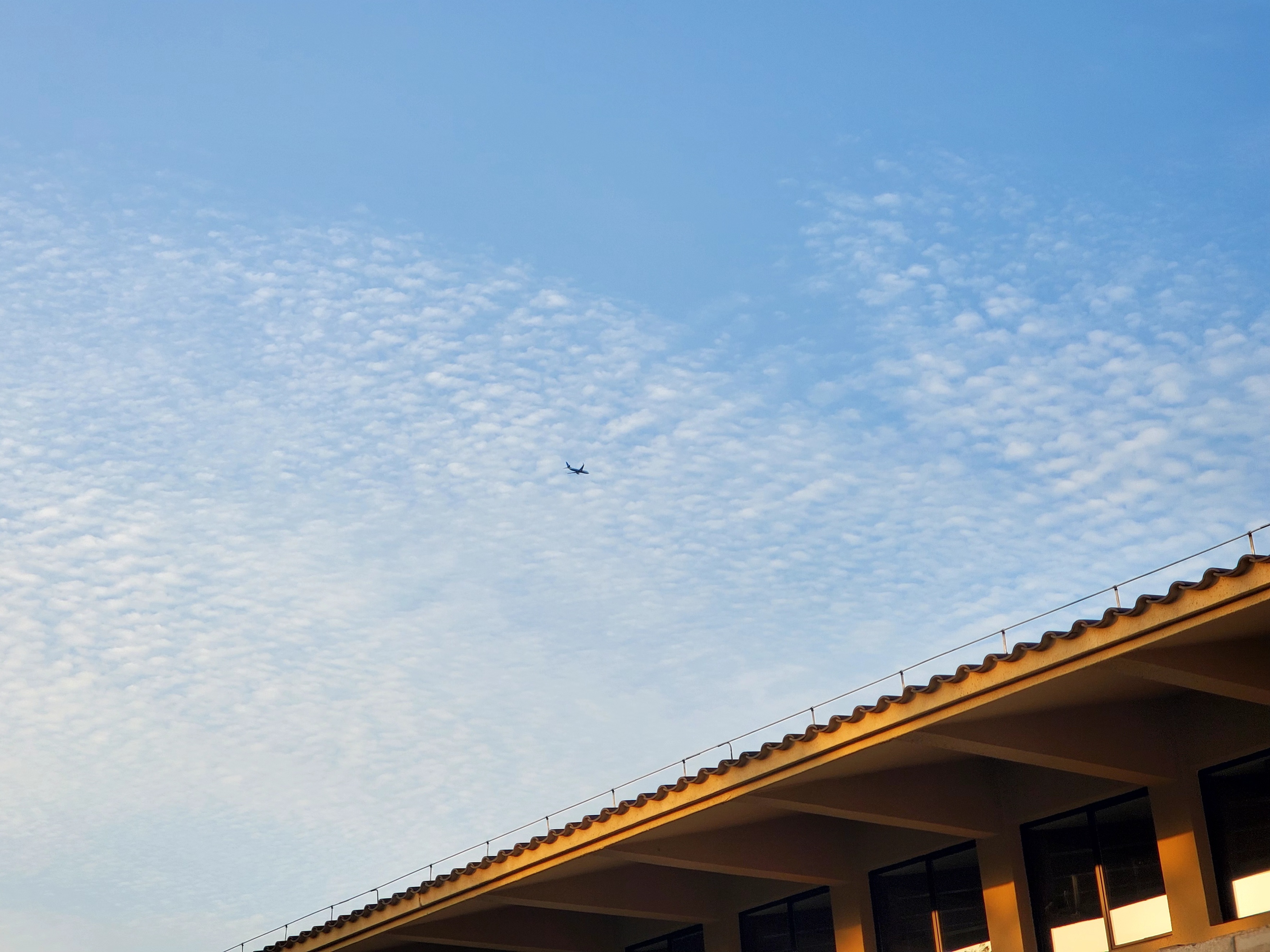 三星AI滤镜功能，不用徕卡相机，你的照片也能有德味