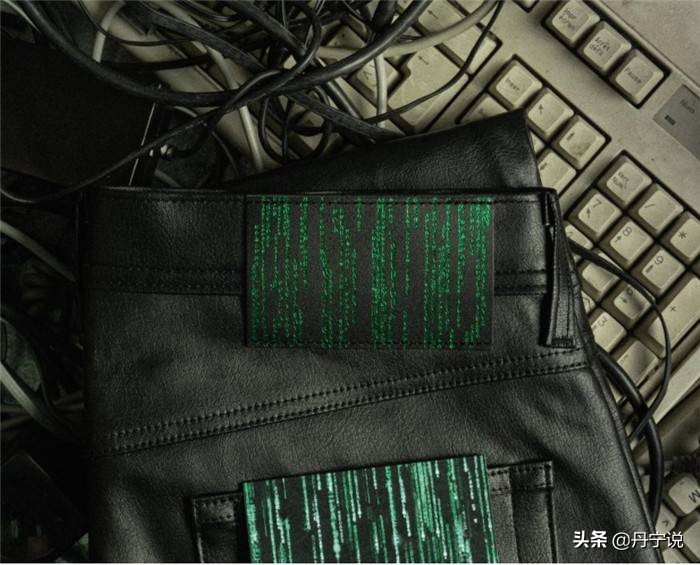 好消息！加拿大著名品牌Naked&Famous黑客帝国概念牛仔裤来了