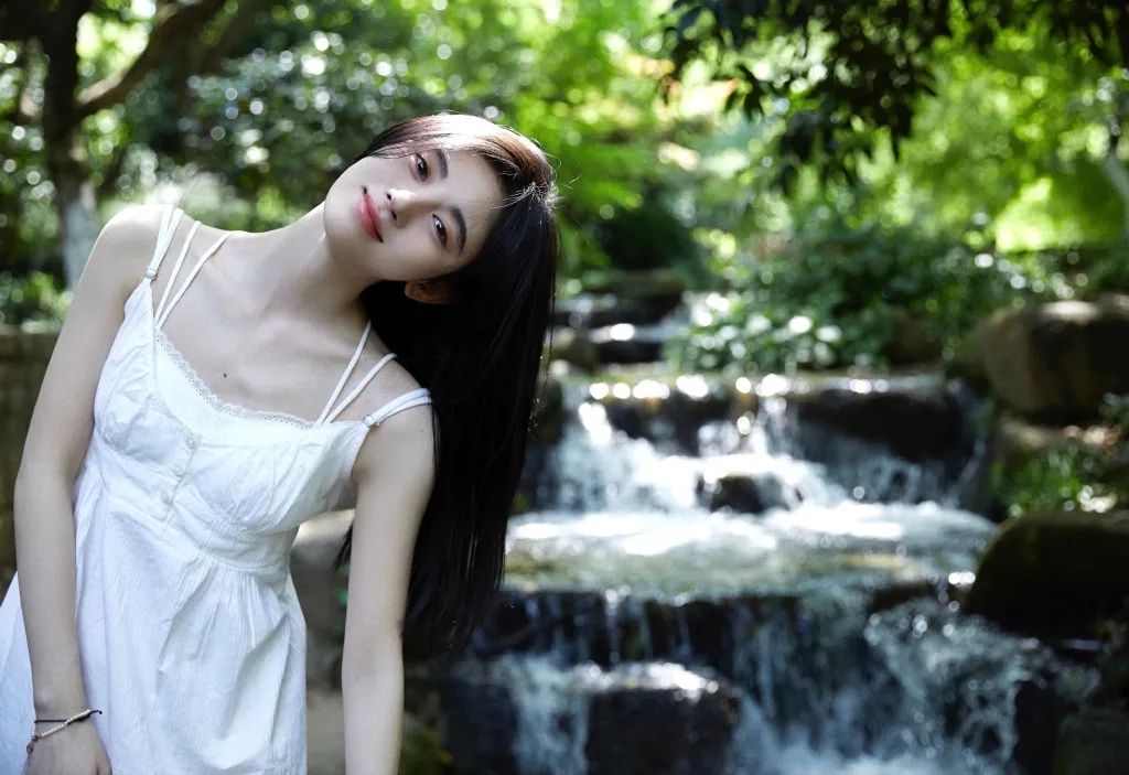 小八卦，陈钰琪，罗云熙，鞠婧祎，谭松韵