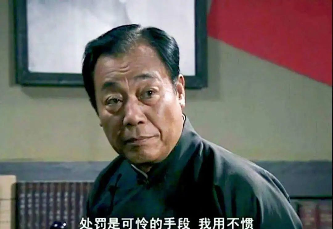 同样演特务头子，《潜伏》吴站长《悬崖》高科长一比，差别出来了