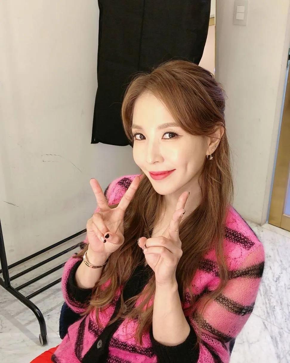 韩国天后宝儿，虽然个子不高，但气场实在是太强大了