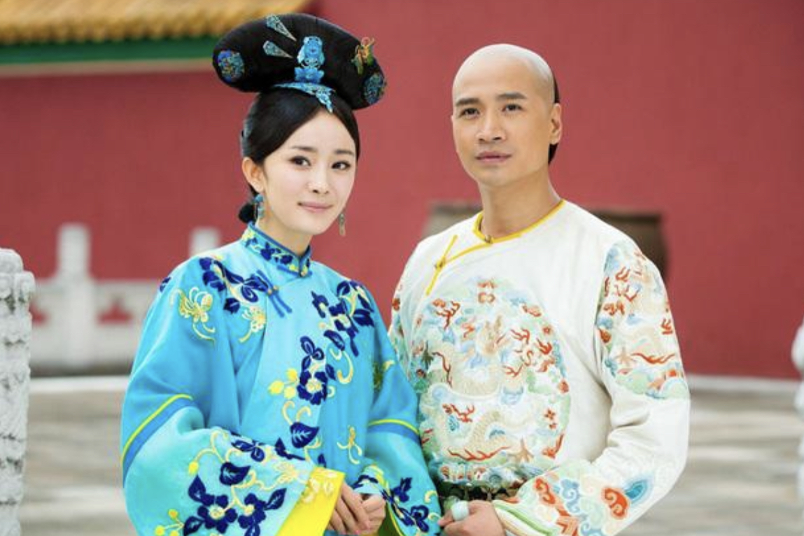 如今,何晟铭将重心放在直播带货上,工作很努力,可他对感情生活一直很
