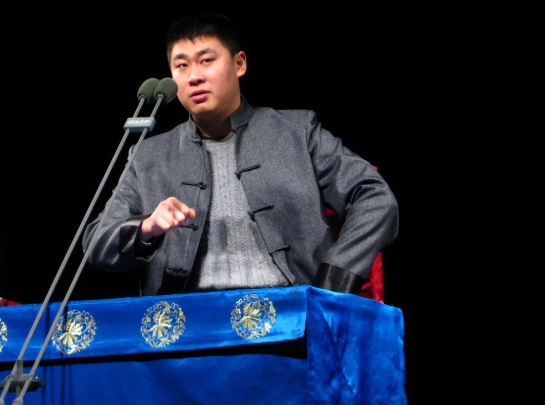 被德云社除名，做法比何伟更卑劣，郭鹤鸣就这样改写了自己的结局