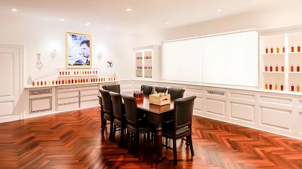 酒类品牌纷纷入局体验经济