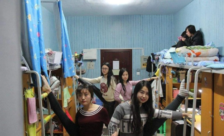 大学生校外租房成趋势，是因为人傻钱多？实则只是想“花钱消灾”