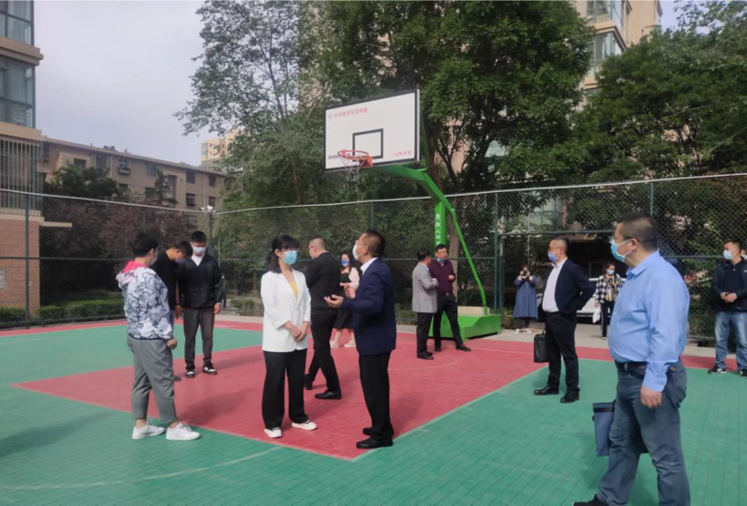 西固区政协视察公共体育健身设施建设情况