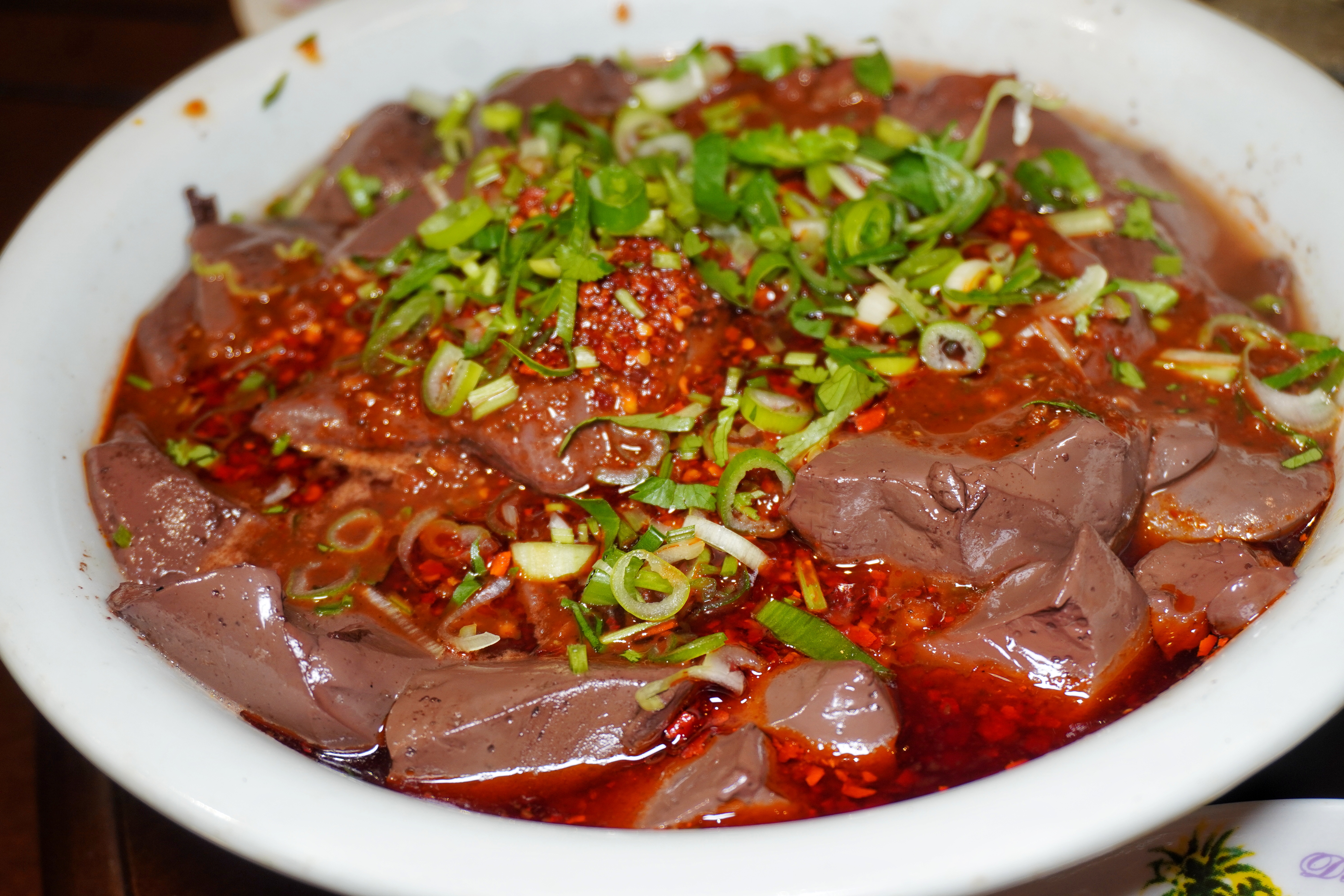 有40年经验的昆明乡村大厨，还原老昆明传统年味猪八碗，道道经典