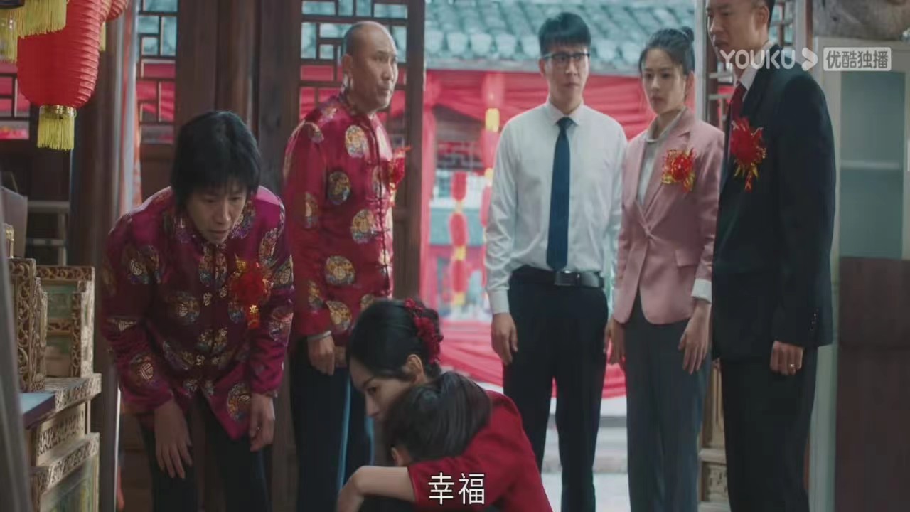 从《开端》暖爸到《幸福》里“苏大强”，王家的底气都被他败光了