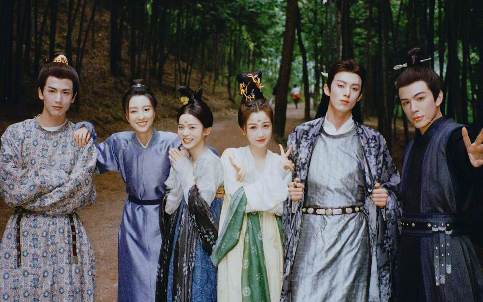 《玉骨摇》暑假档播出无望，这两部仙侠剧有可能与观众见面