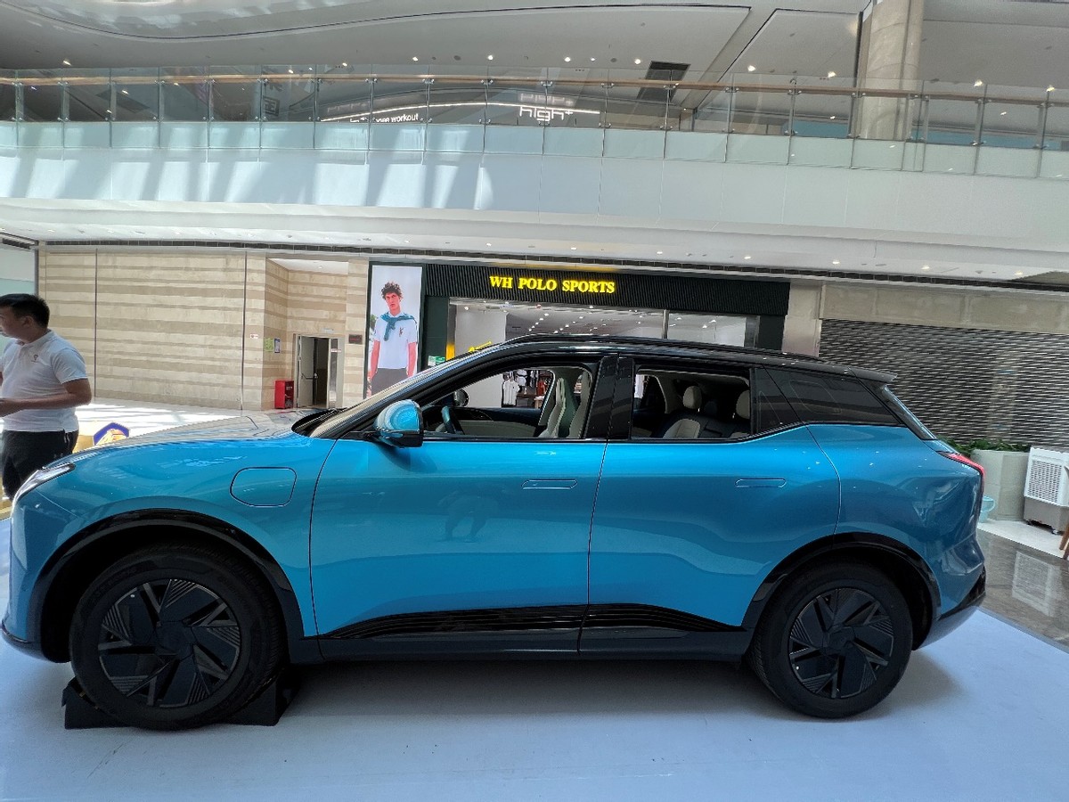 恒馳5重慶展車就位，本月底可進(jìn)行試駕