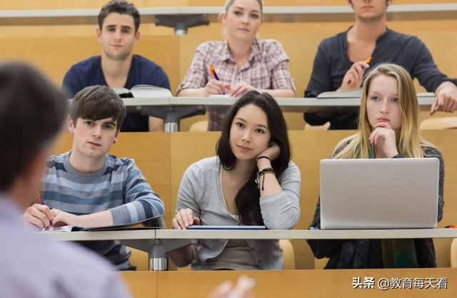 留学生迎来坏消息，这类留学生文凭将不再被认可，做好心理准备